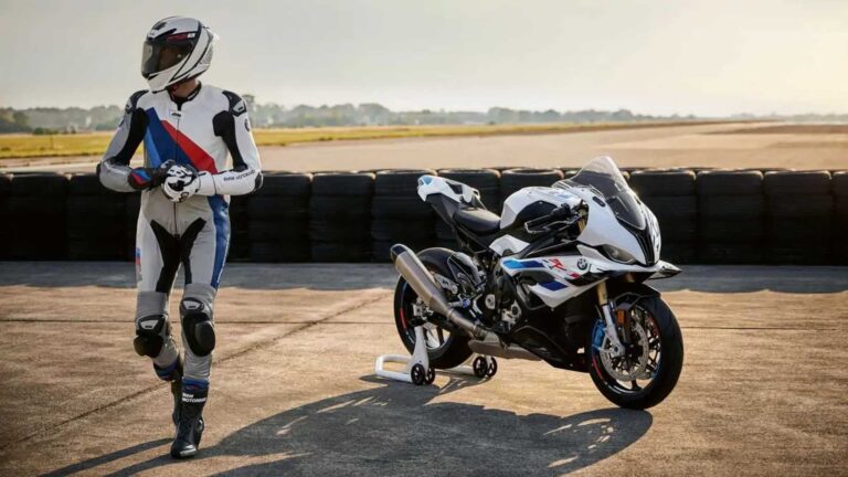 2023 BMW S1000RR